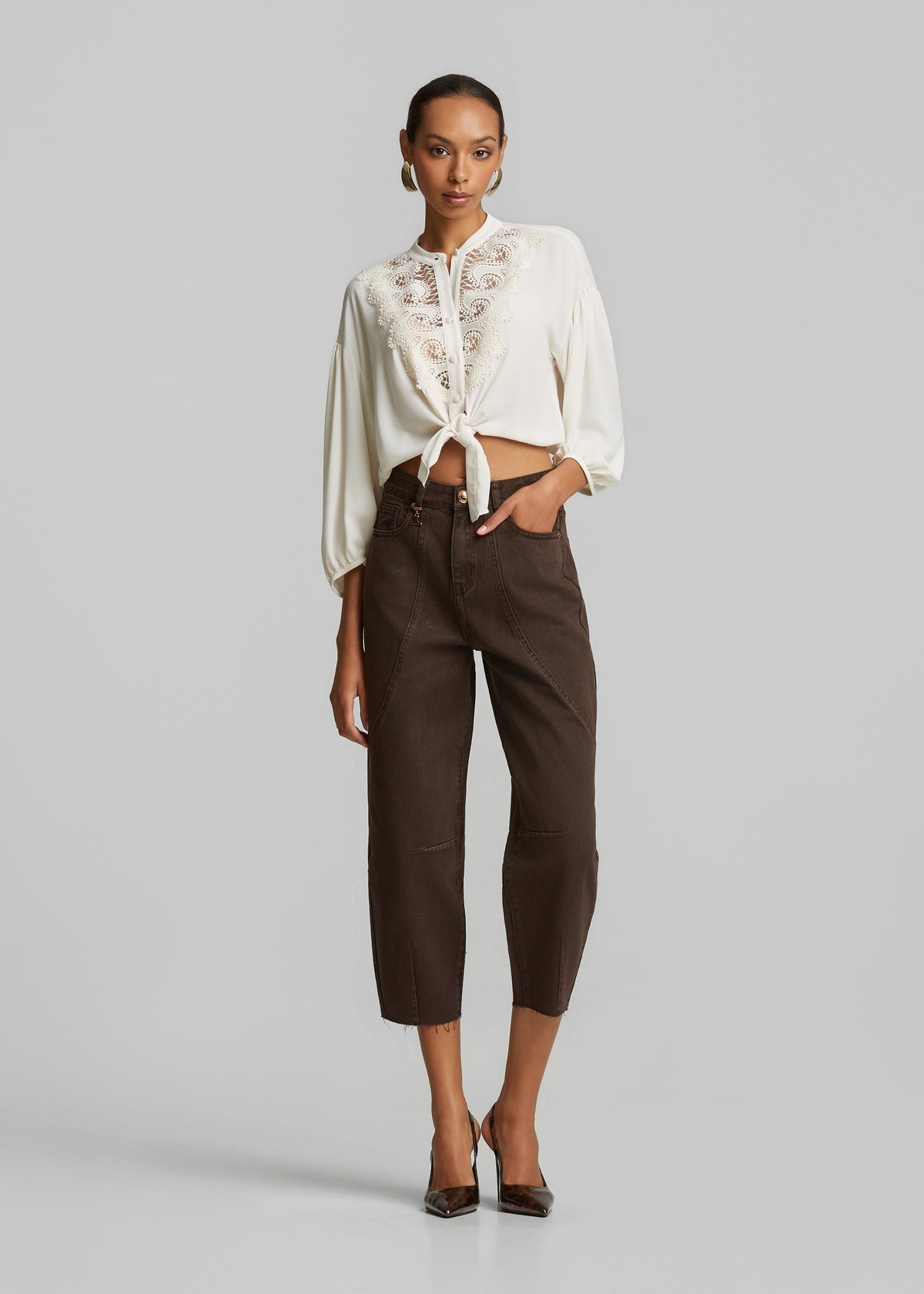 Πουκάμισο από ζορζέτα με δαντέλα
