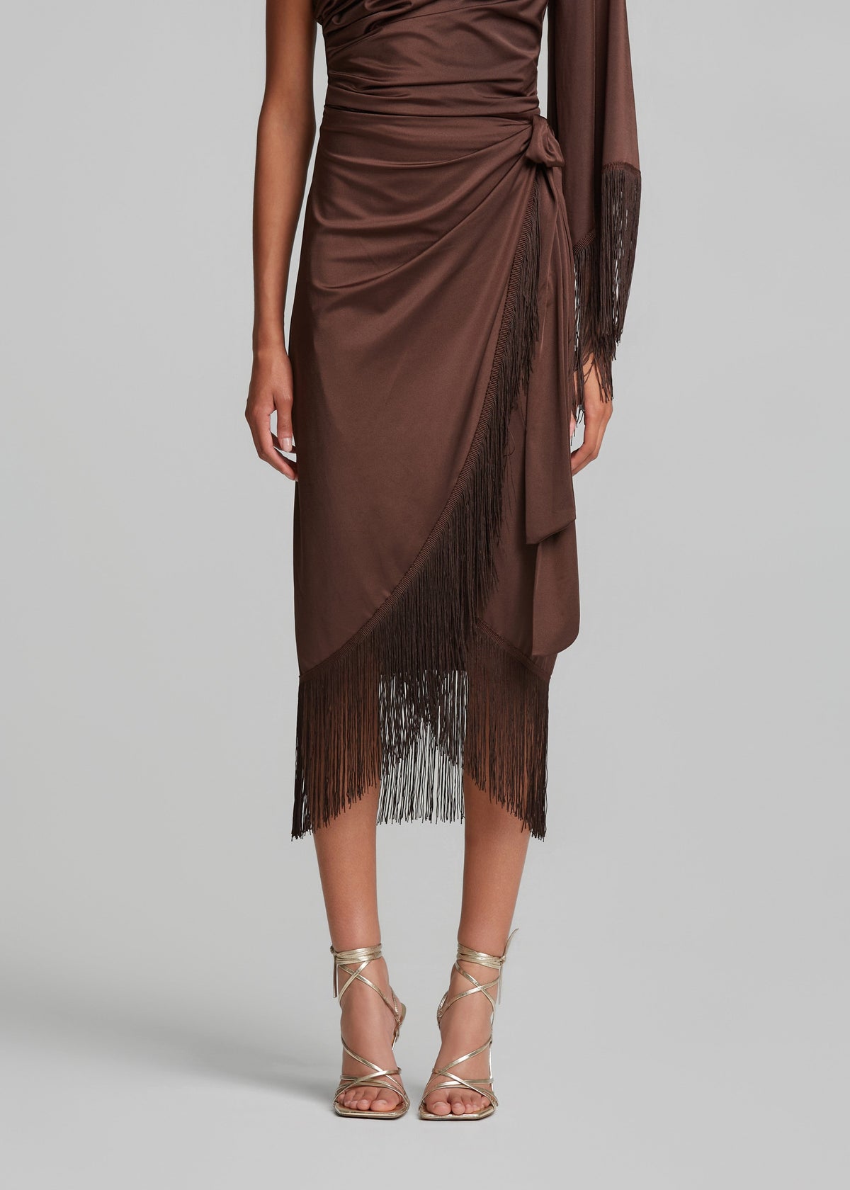 Μίντι φούστα κρουαζέ με κρόσσια