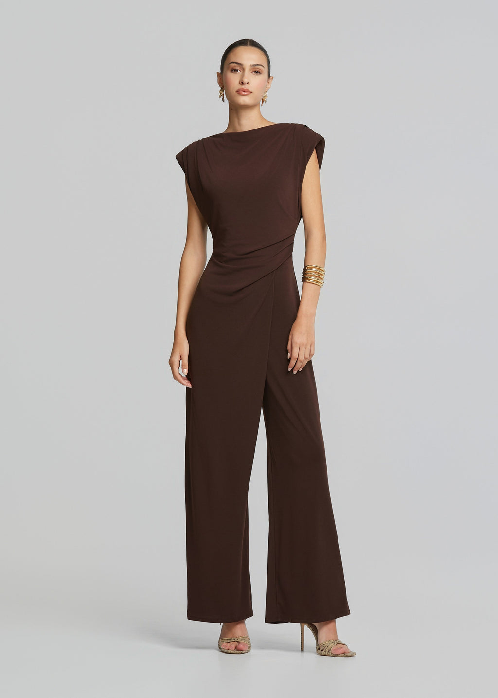 Ολόσωμη φόρμα με σούρες